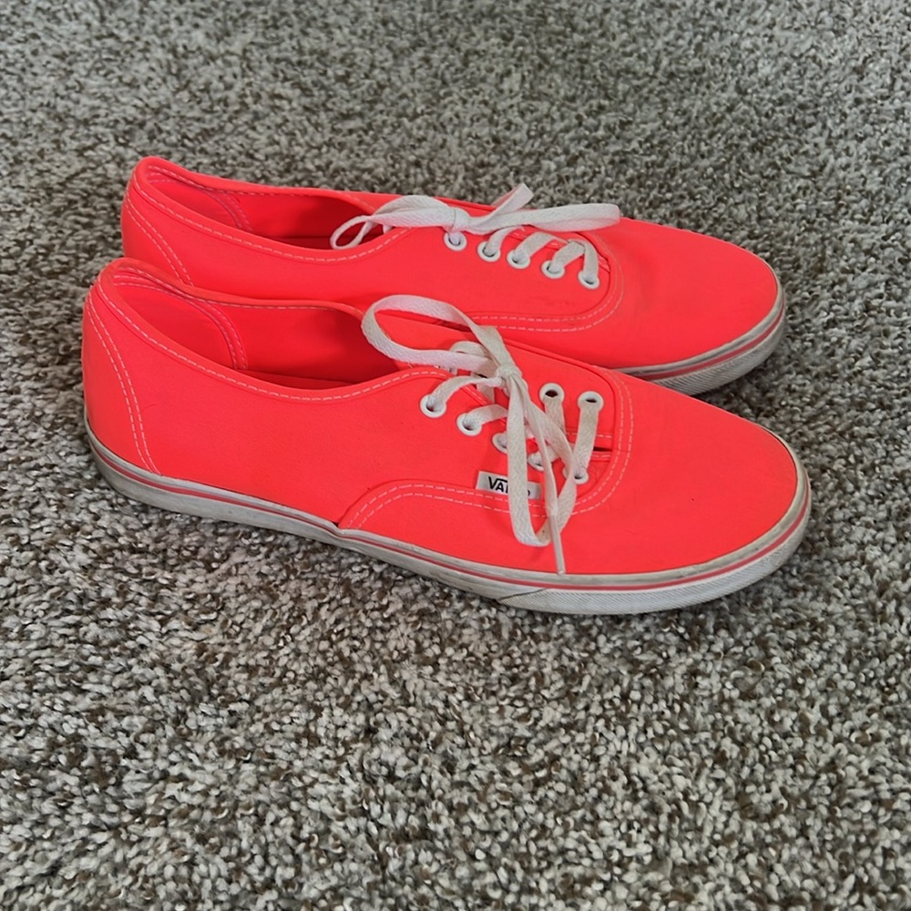 Vans - Picture 2 of 3
